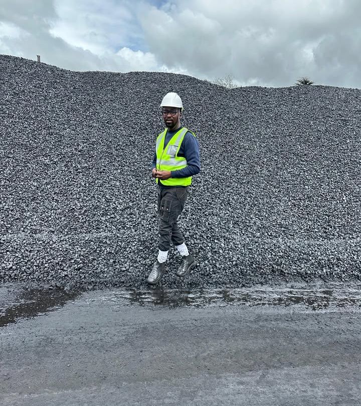 On-site leadership at chrome stockpile
